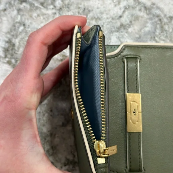 Tory Burch T Piped Medium Wallet - Picture 6 of 9